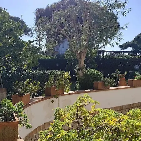 120m Dal Mare - Wifi, Giardino, Posto Auto Privato 别墅